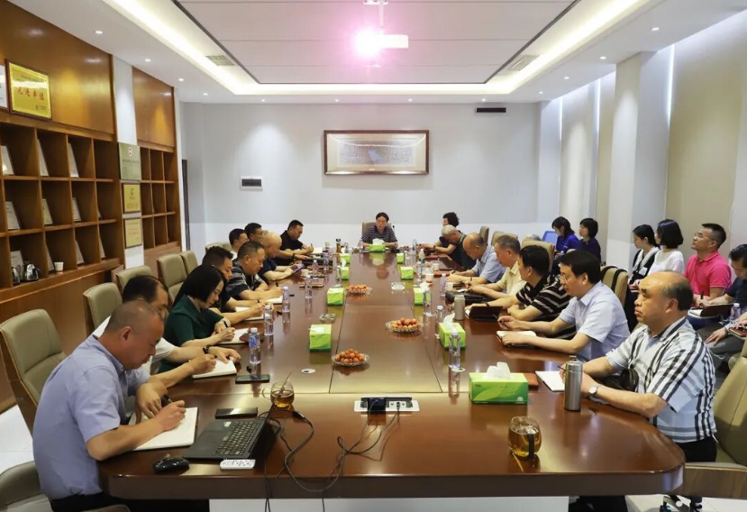 四川省消防协会 会长办公会在尊时凯龙公司顺利召开
